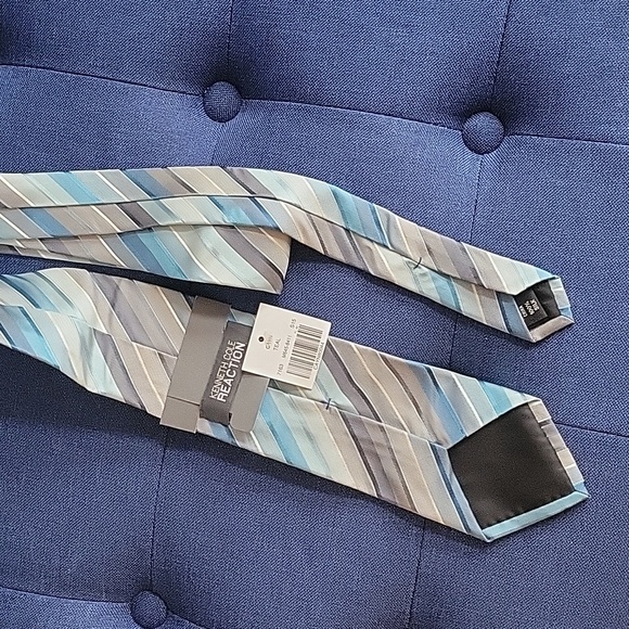Kenneth Cole men tie - Picture 3 of 3